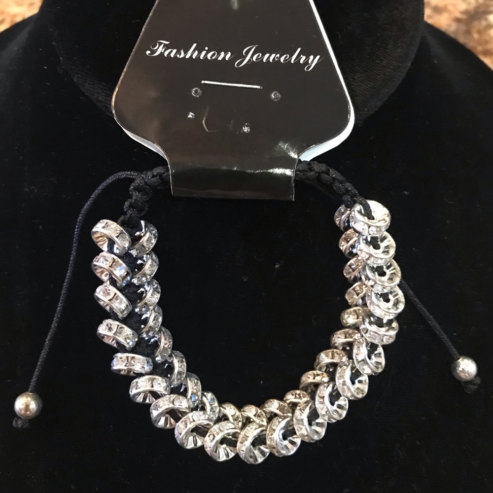 NWT FASHION JEWELRY BRACELET